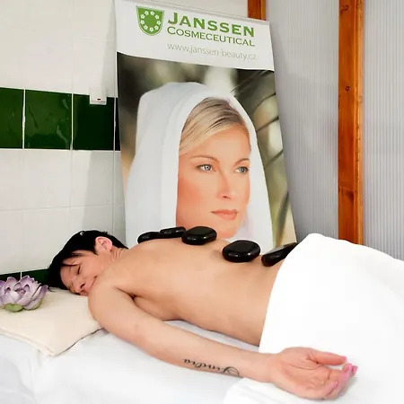 Wellness Ida 호텔 Františkovy Lázně